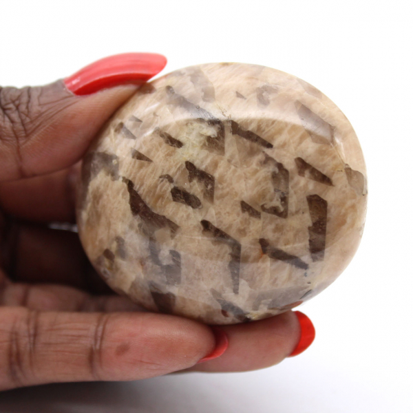 Veldspaatkiezelsteen uit Madagaskar – Mineraalsteen