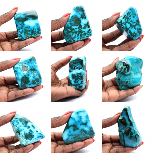 Gepolijste steen in Congo Chrysocolla