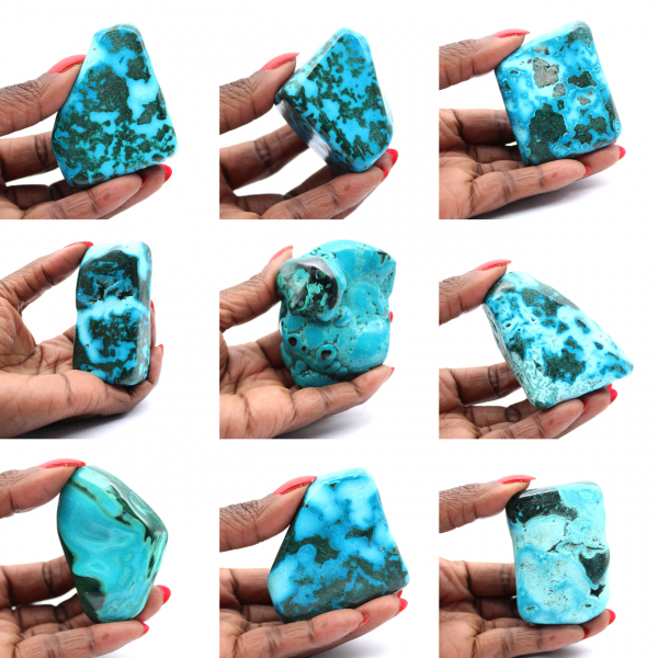 Gepolijste steen in Congo Chrysocolla