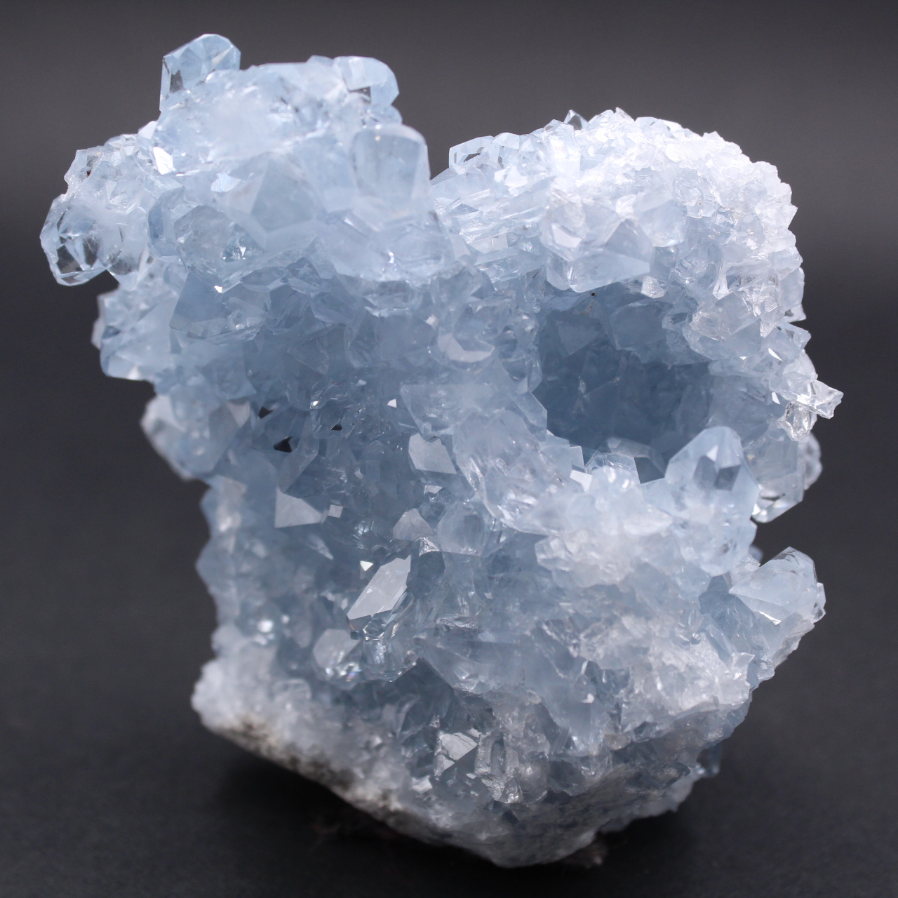 Blauwe celestietkristallen