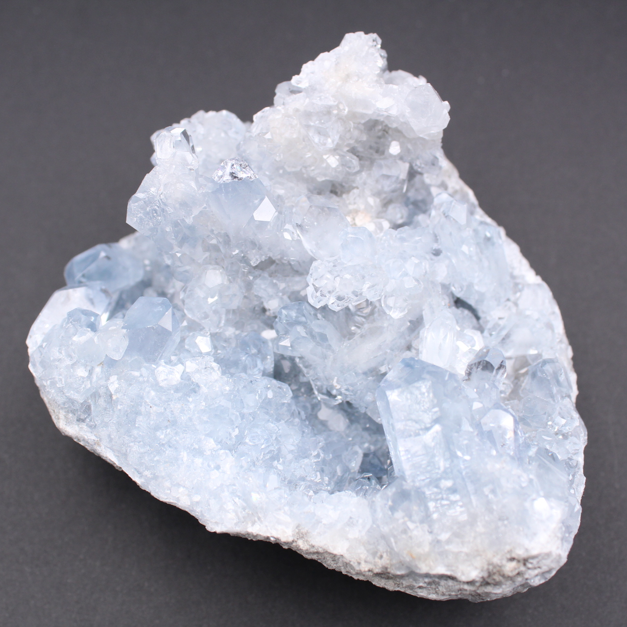 Blauwe celestietkristallen