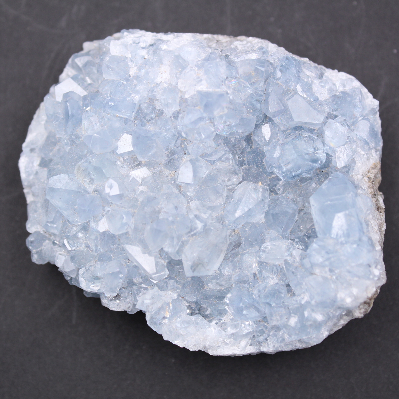 Blauwe celestietkristallen