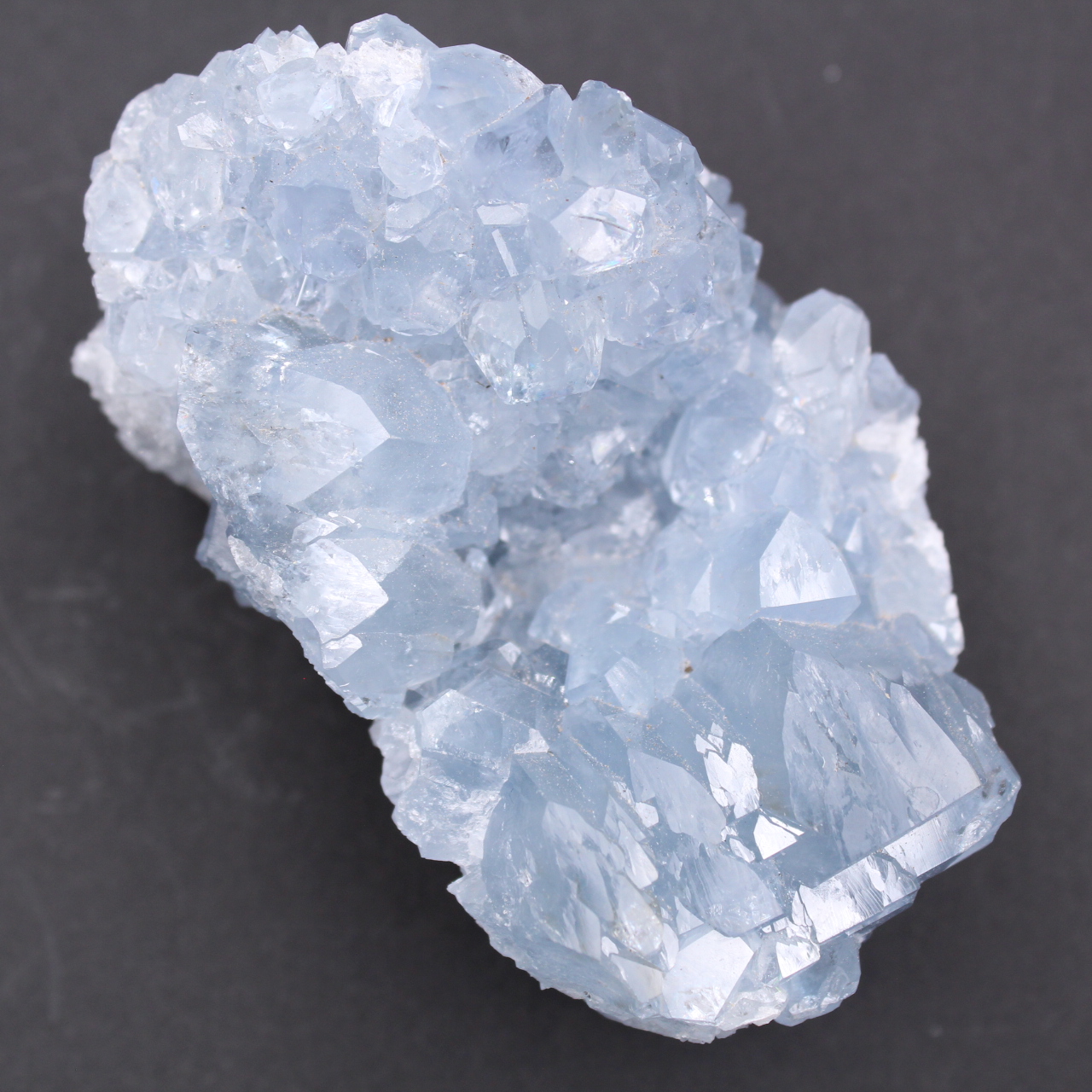 Blauwe celestietkristallen