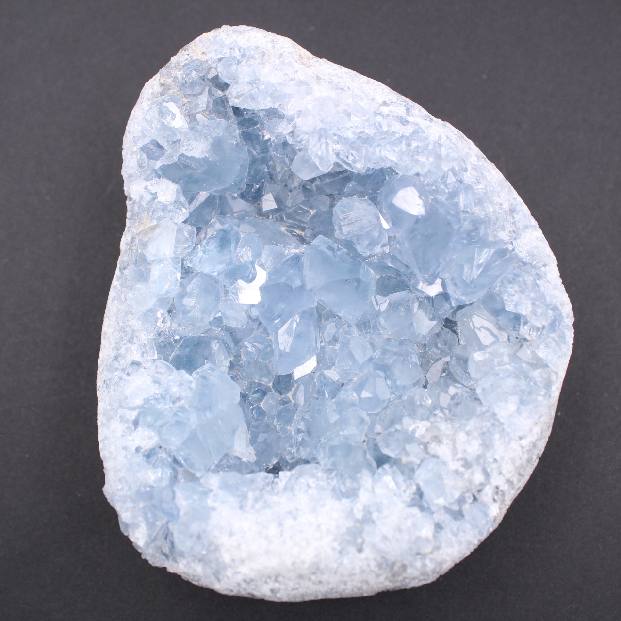 Blauwe celestietkristallen