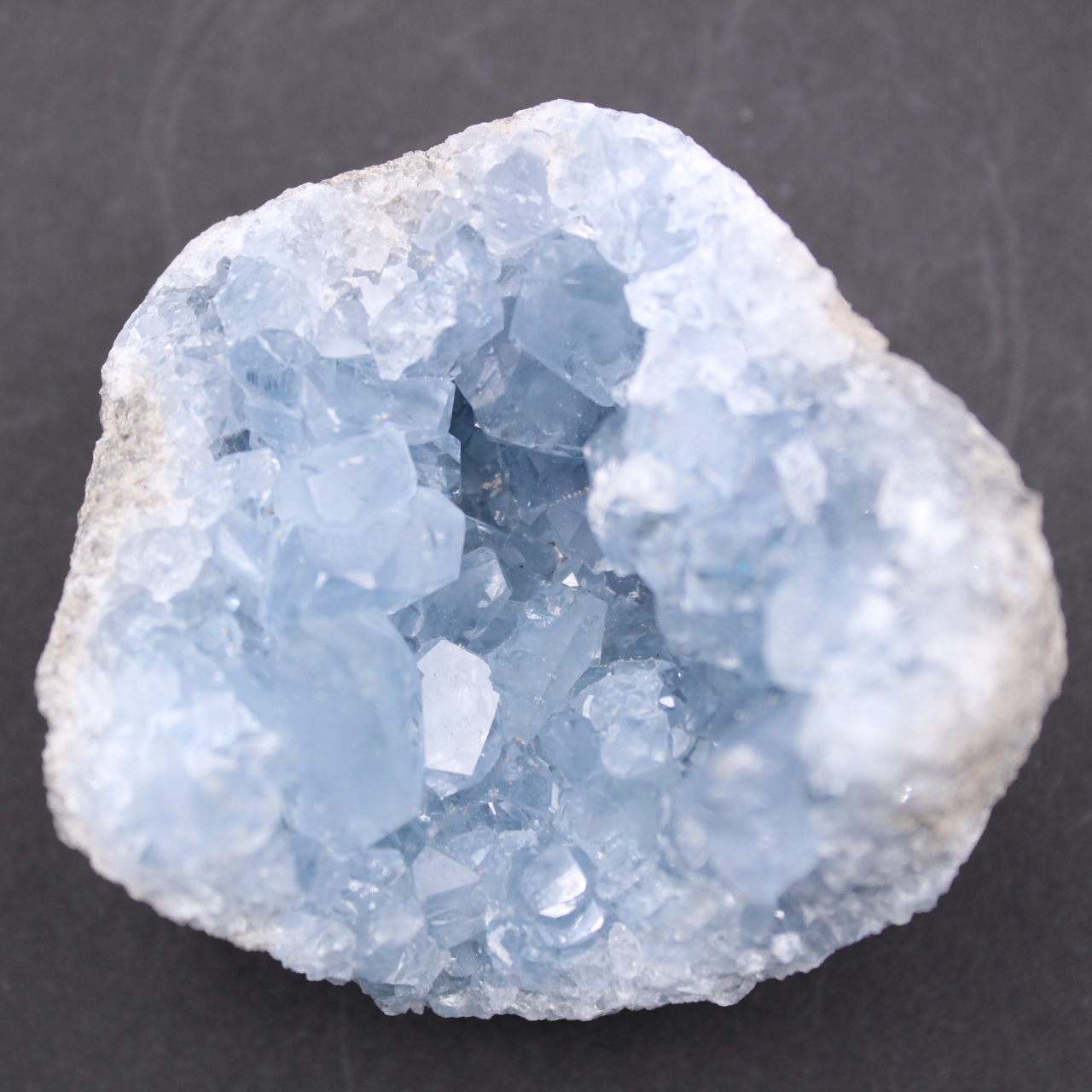 Blauwe celestietkristallen