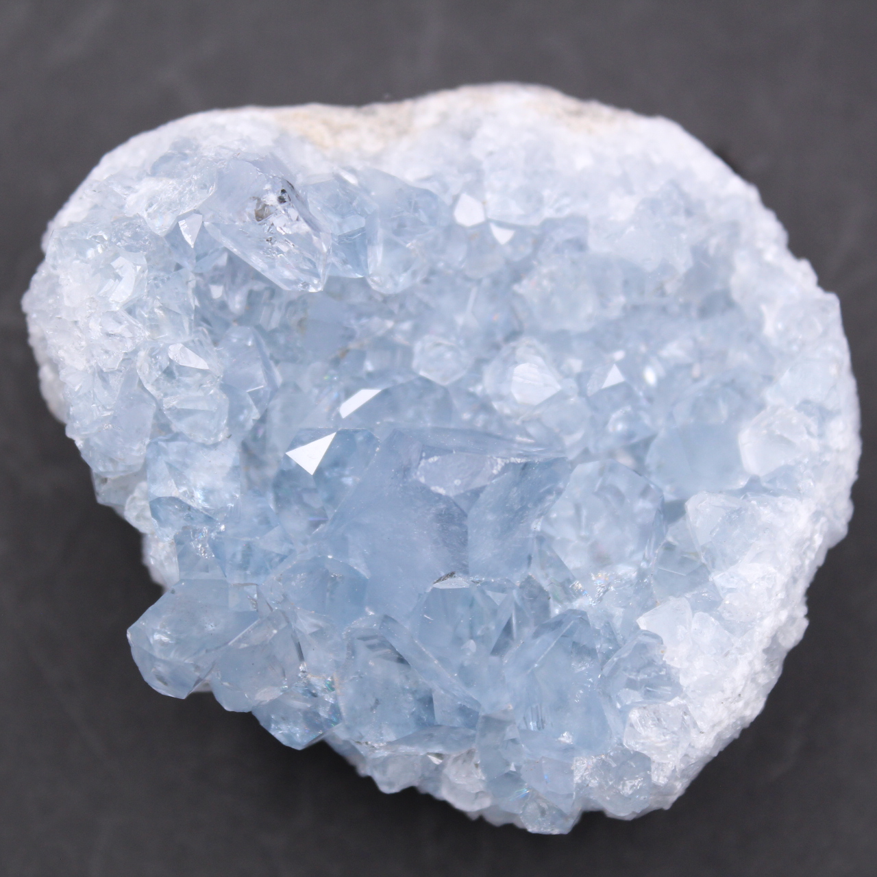 Blauwe celestietkristallen