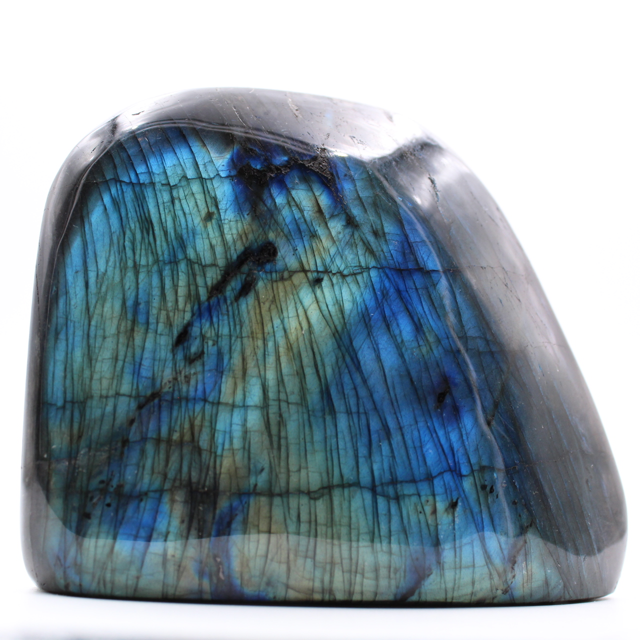 Blokje labradoriet met blauwe reflecties