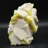 Zuivere zwavelkristallen op calciet - 0