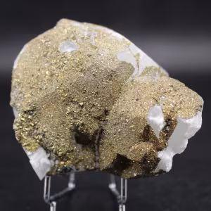 Natuurlijk calciet en pyriet
