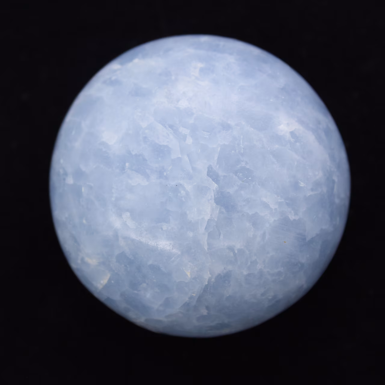 Blauwe calciet steentjes