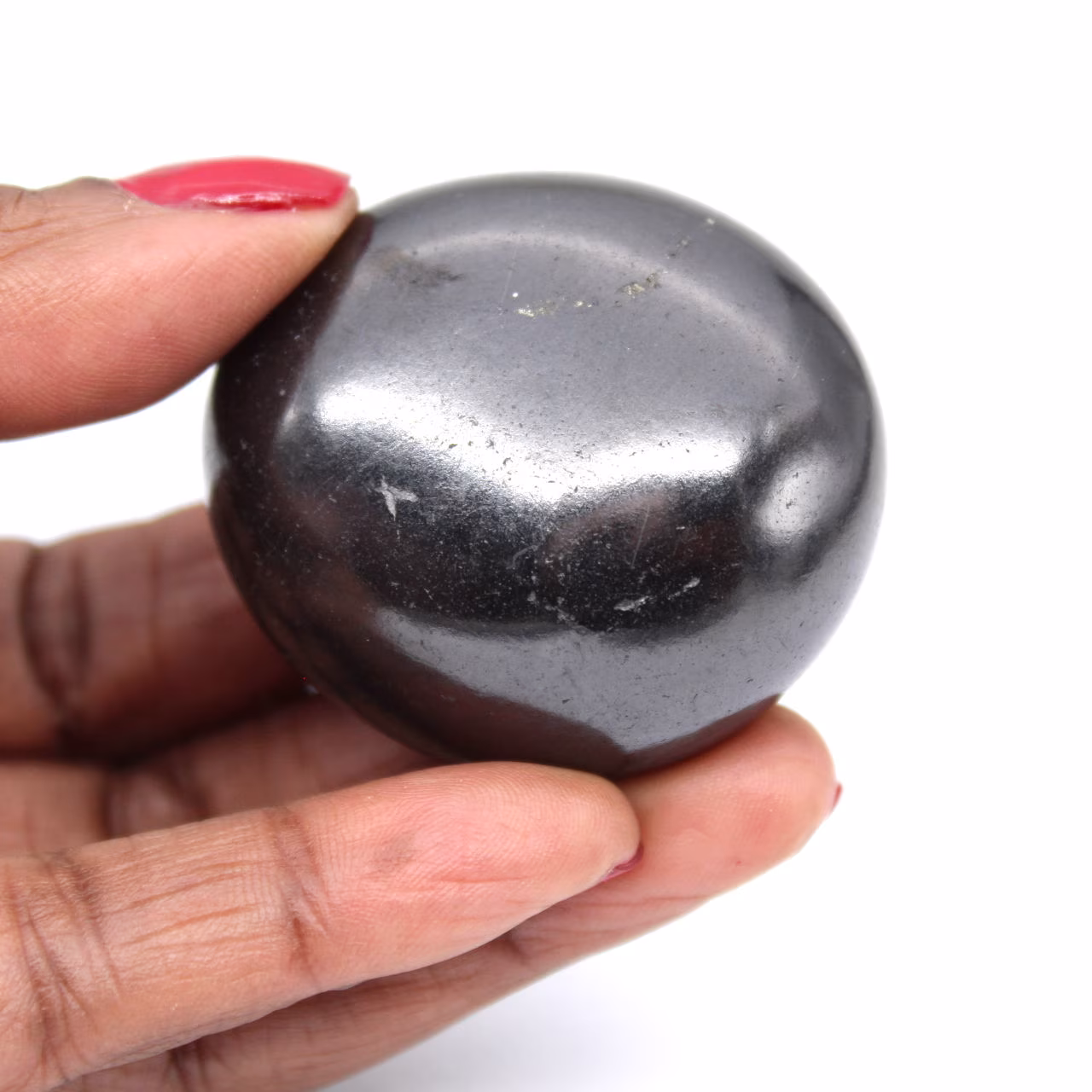 Gepolijste shungite-steen