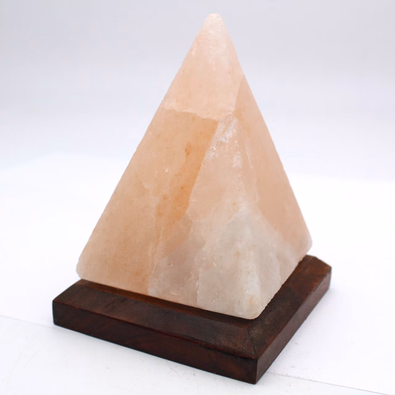 Himalaya roze zoutpiramidelamp
