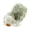 Ruwe groene fluorietsteen: gekristalliseerd monster op rots - 2