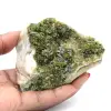 Groene epidootkristallen op matrix uit Marokko - 0