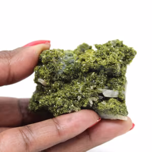 Groene epidootkristallen uit Marokko
