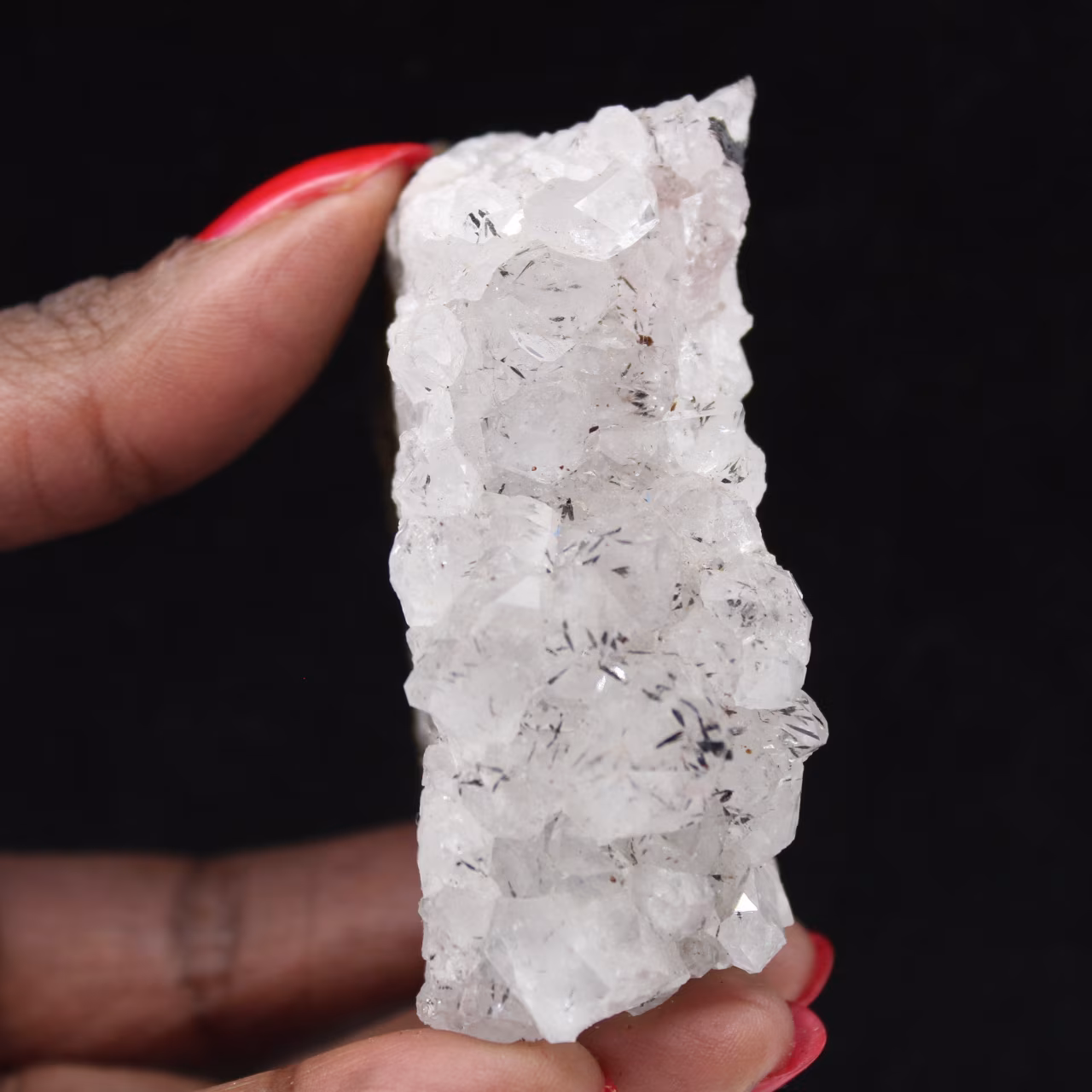 Marokkaanse goethietkwartskristallen, kleine druse van 120 g.