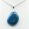 Hanger met apatiet uit Madagaskar - verzamelobject - 1