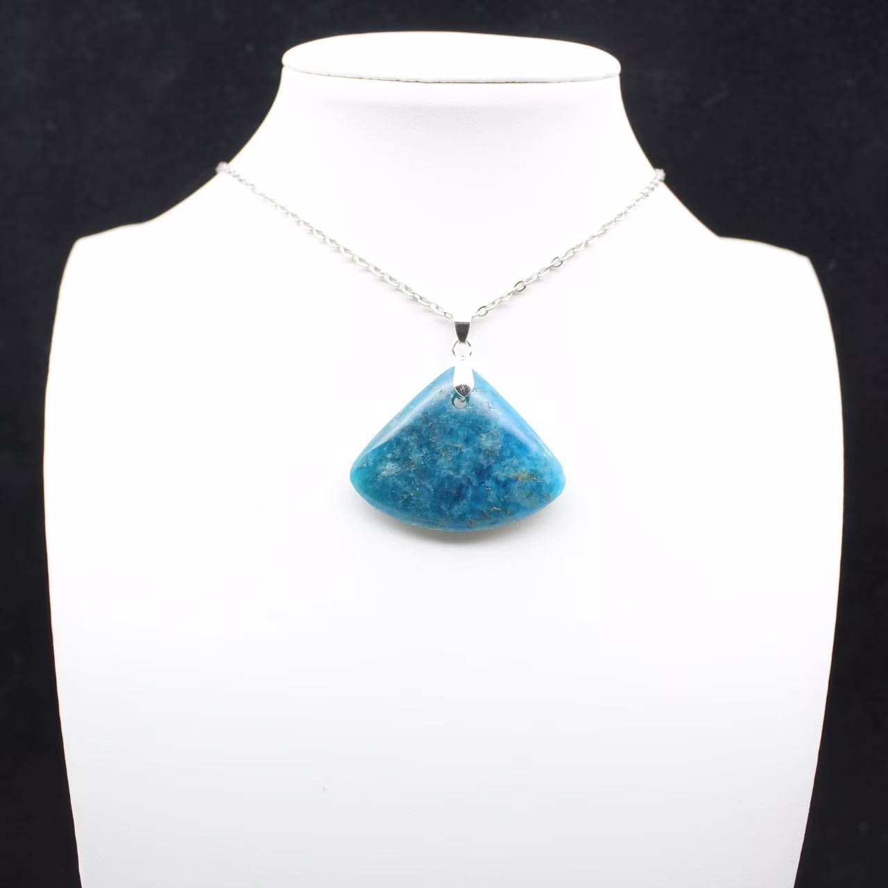 Hanger van blauwe apatiet - Mineralogisch exemplaar uit Madagaskar