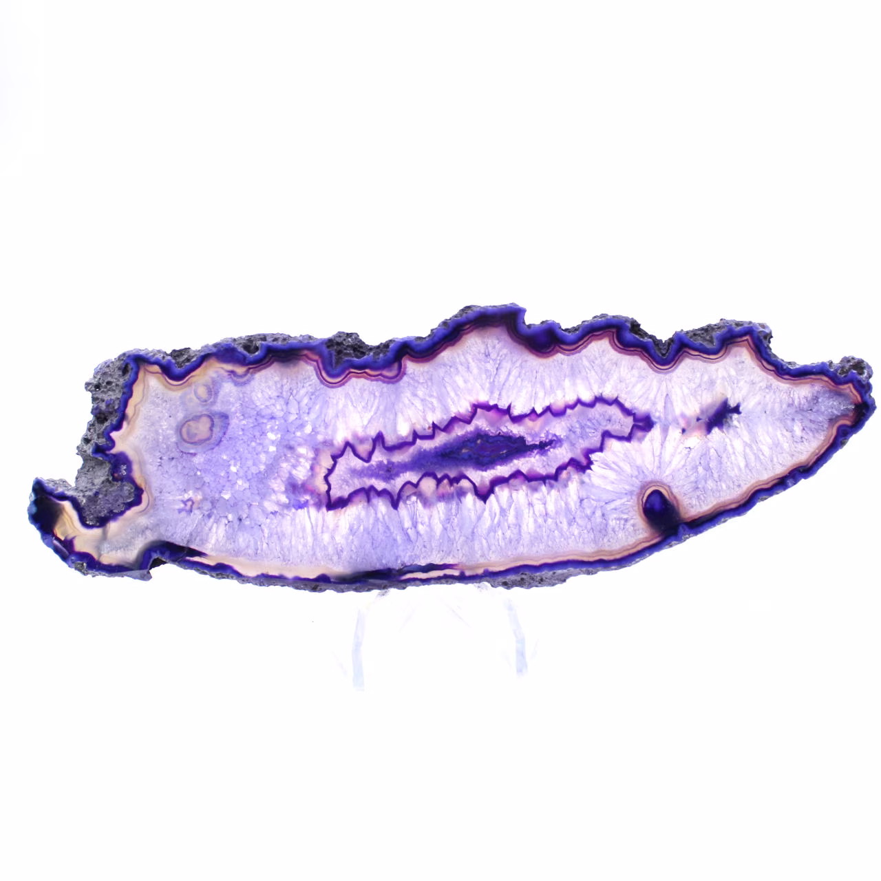 Doorgesneden exemplaar van Braziliaanse violette langwerpige agaat