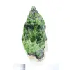 Ruwe chroomdiopside op een sokkel van Finse natuursteen, 70 g - 2