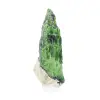 Ruwe chroomdiopside op een sokkel van Finse natuursteen, 70 g - 3