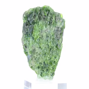 Ruwe chroomdiopsidesteen, groen mineraal uit Finland, 70 g