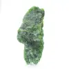 Ruwe chromediopside uit Finland, groene steen op de bodem, 85 g - 5