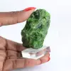 Ruwe chroomdiopside op een basis, authentiek Scandinavisch exemplaar, 70 g - 1