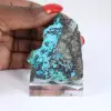 Ruwe Chileense brochantiet, een verzamelobject op een voetstuk. - 1