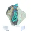 Mineralogisch specimen van groene brochantiet uit Chili op een voetstuk - 4