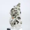 Pyriet uit Peru in octaëdrische vormen – een verzamelobject op een voetstuk. - 2