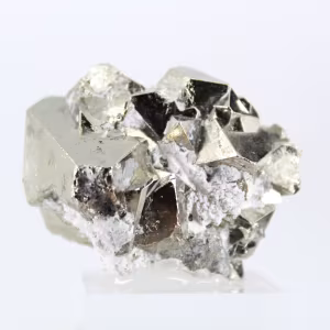 Geometrische pyriet uit Peru – Octaëdrische kristallen op een basis