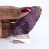 Ruwe purpuriet uit Portugal op standaard – Mineralogische verzameling - 1
